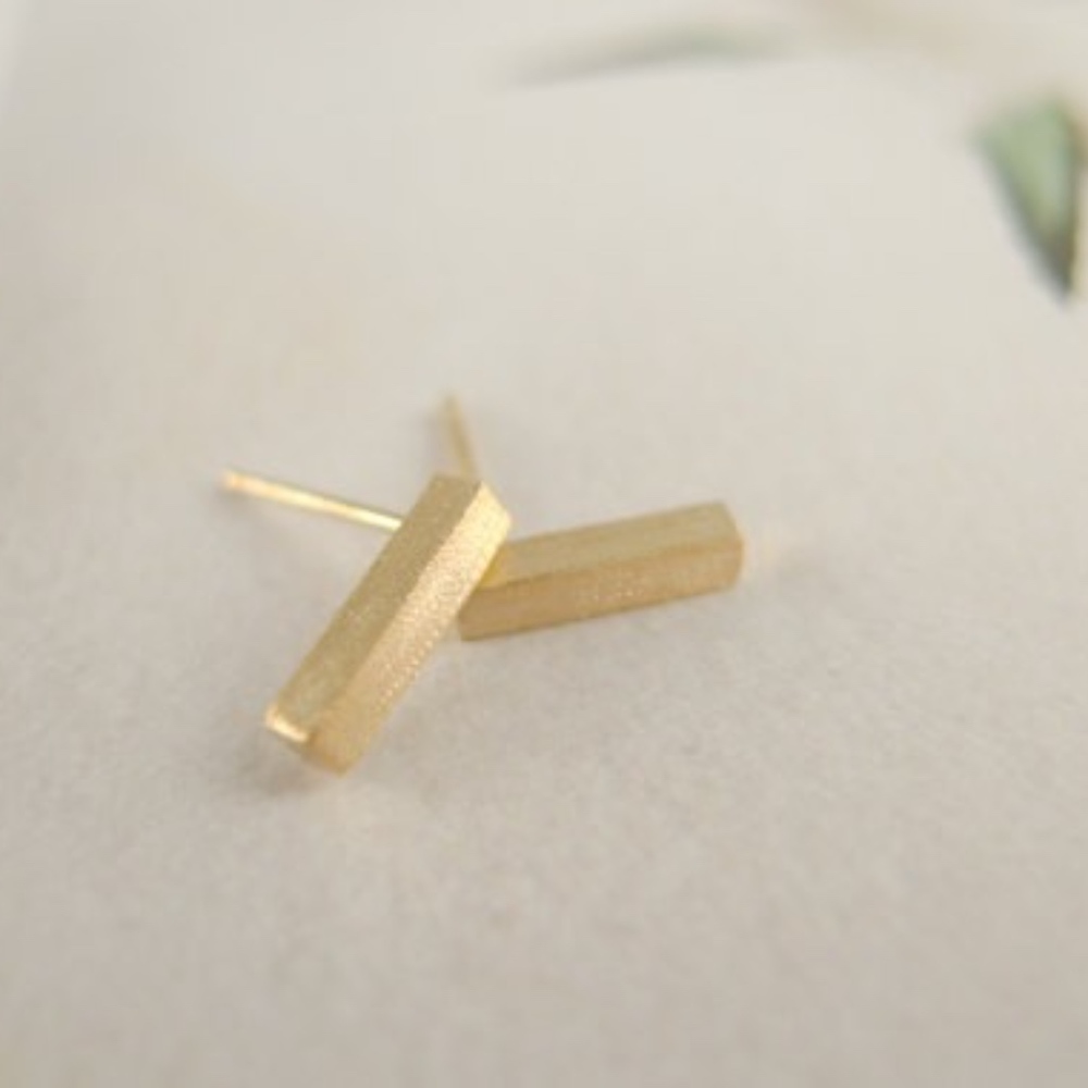 Brushed Bar Stud Earrings Gold Color - Picture 2 of 5